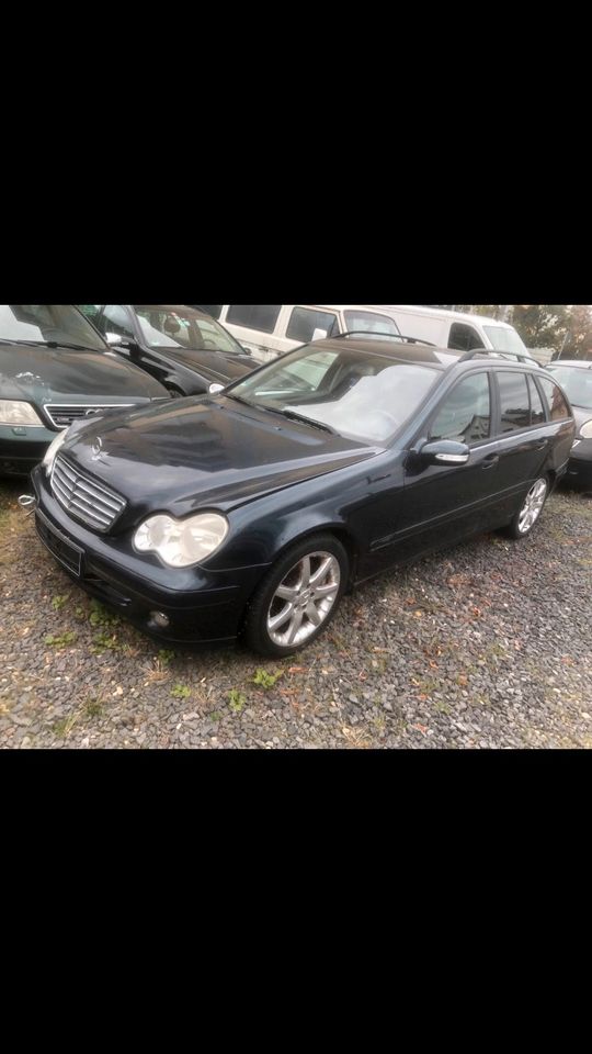 Mercedes C180 Motorschaden Kette übersprungen in Mainz