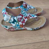 Pantolette mit ZehenstegWedges   Neu!!! Gr. 37 Berlin - Tempelhof Vorschau