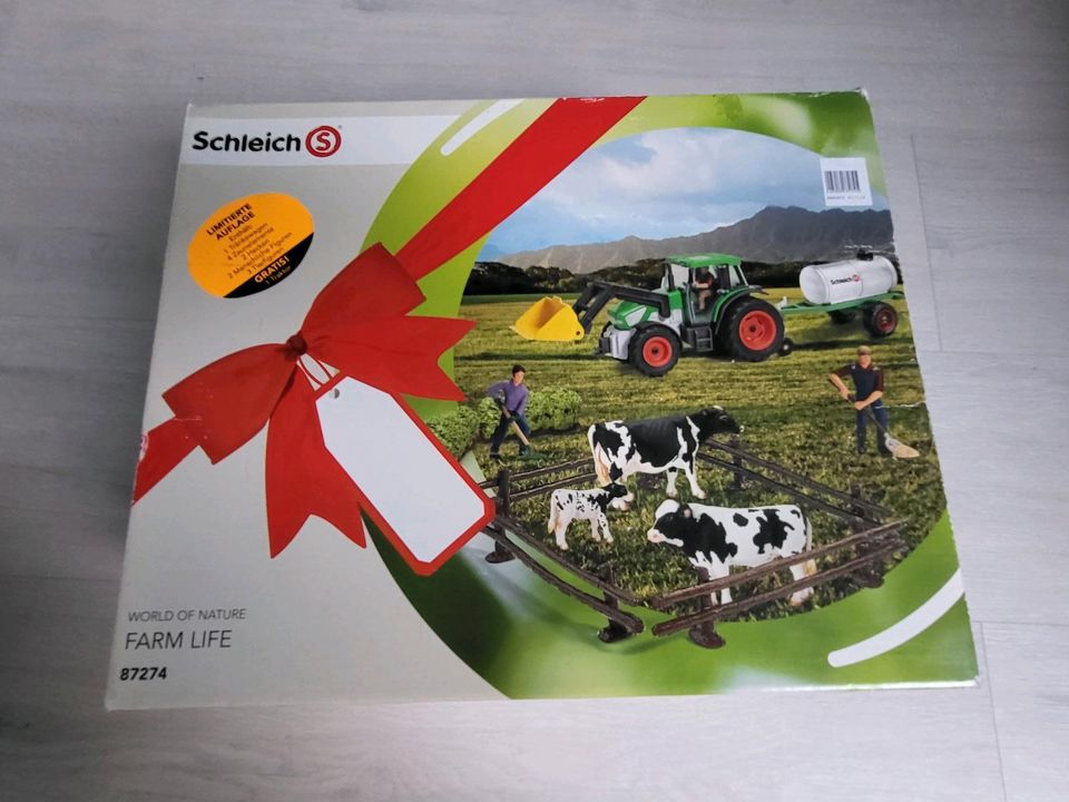 Schleich Farm Life Traktor Kuhweide in Eppelsheim