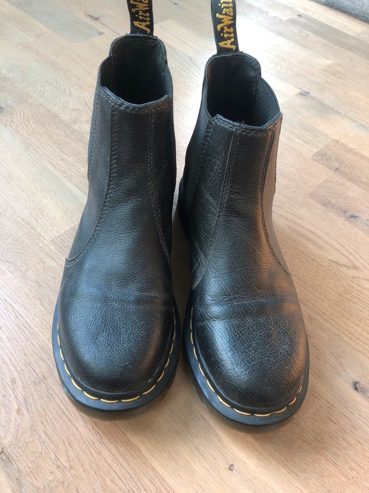 Doc Martens Chelsea Boots 39 38 UK 6 in Hamburg
