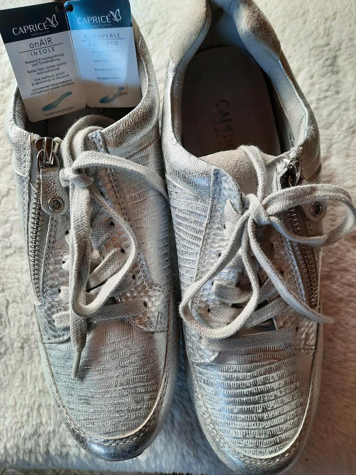 CAPRICE SNEAKER LEDER GR.39 NEU in Havelberg