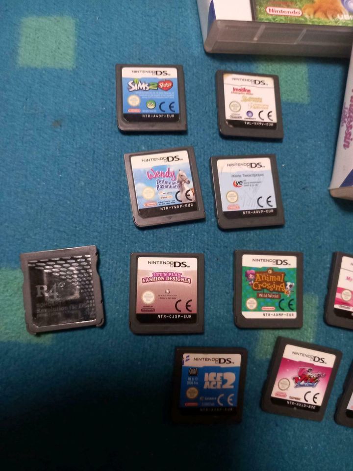 Nintendo DS lite mit 18 Spiele in Cadenberge
