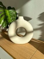 H&m Home Donut Vase Groß ringförmig Steingut beige Altona - Hamburg Sternschanze Vorschau