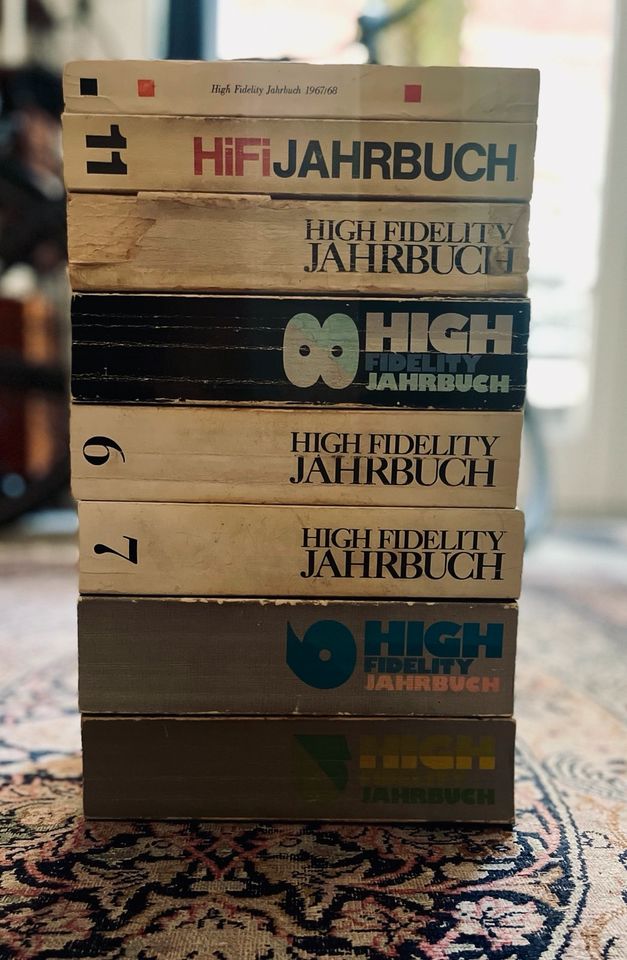 8 HiFi-Jahrbücher, 1970er, Vintage-Audio in Berlin