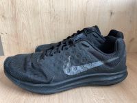 Nike Downshifter 7 schwarz Gr. 44,5 Sneaker Sportschuhe Niedersachsen - Neuenkirchen - Merzen Vorschau