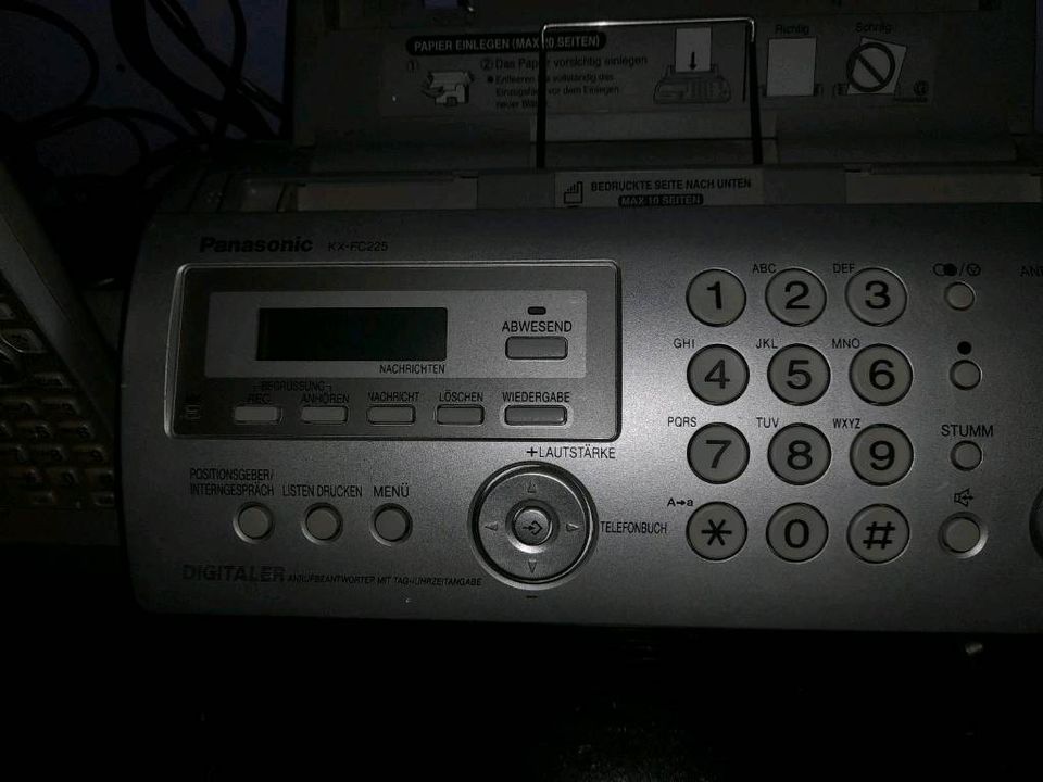 Schnurlostelefon mit Fax, Kopierer  & AB in Hamburg