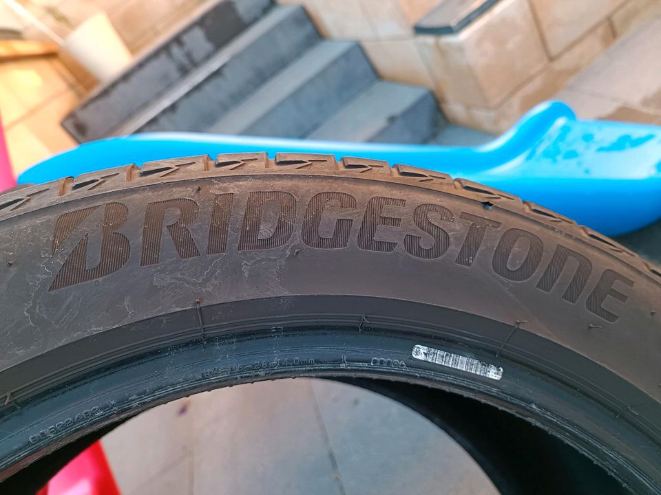 Bridgestone Turanza T005 255/45 R18 in Umpferstedt