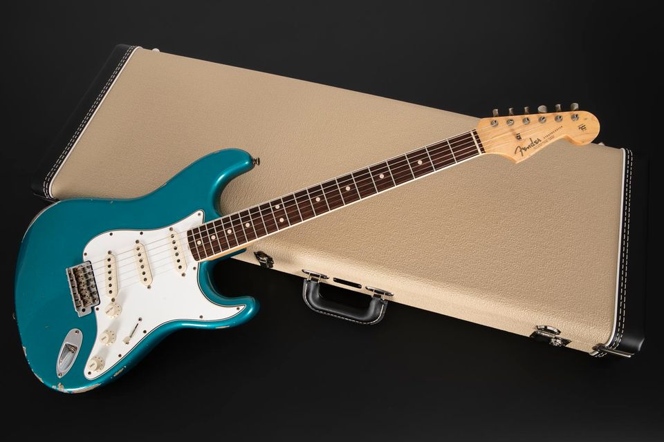 2020 Fender Custom Shop ’63 Stratocaster Relic Ocean Turquoise in Paderborn