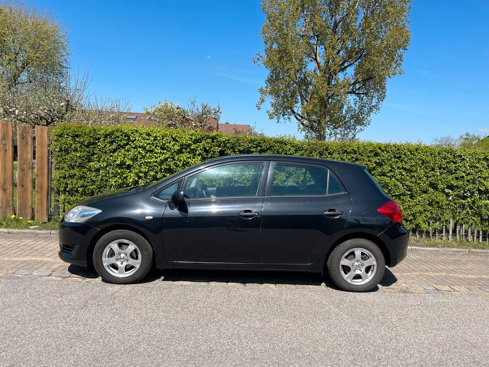 Toyota Auris in Rimsting