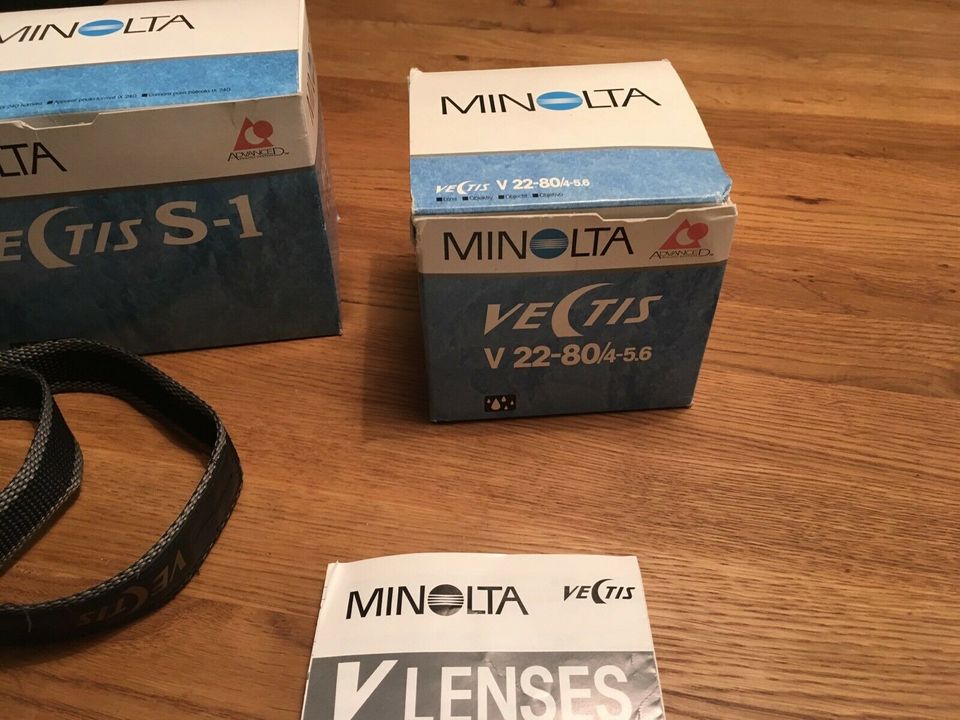 Minolta Vectis S-1 APS Kamera mit Objektive V22-80/4-5.6 in Taunusstein