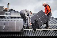 ☀️Photovoltaikanlage jetzt mit RATENZAHLUNG | -10% Frühjahrsrabat Nordrhein-Westfalen - Heiligenhaus Vorschau