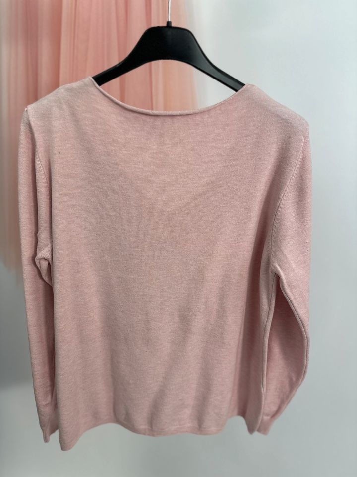 AKTION Damen Feinstrick Pullover V schnitt oder Rollkragen in Mainz