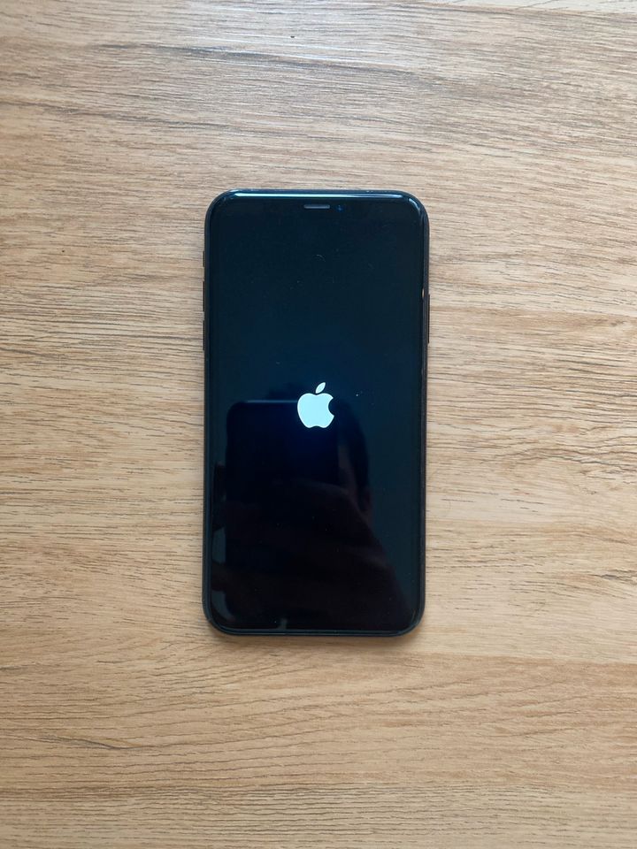 iPhone XR 64GB in Bamberg