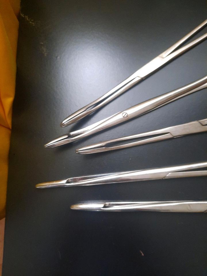 5St. Chirurgische Instrumente (Gynäkologie)- Greifzangen in Weiden (Oberpfalz)