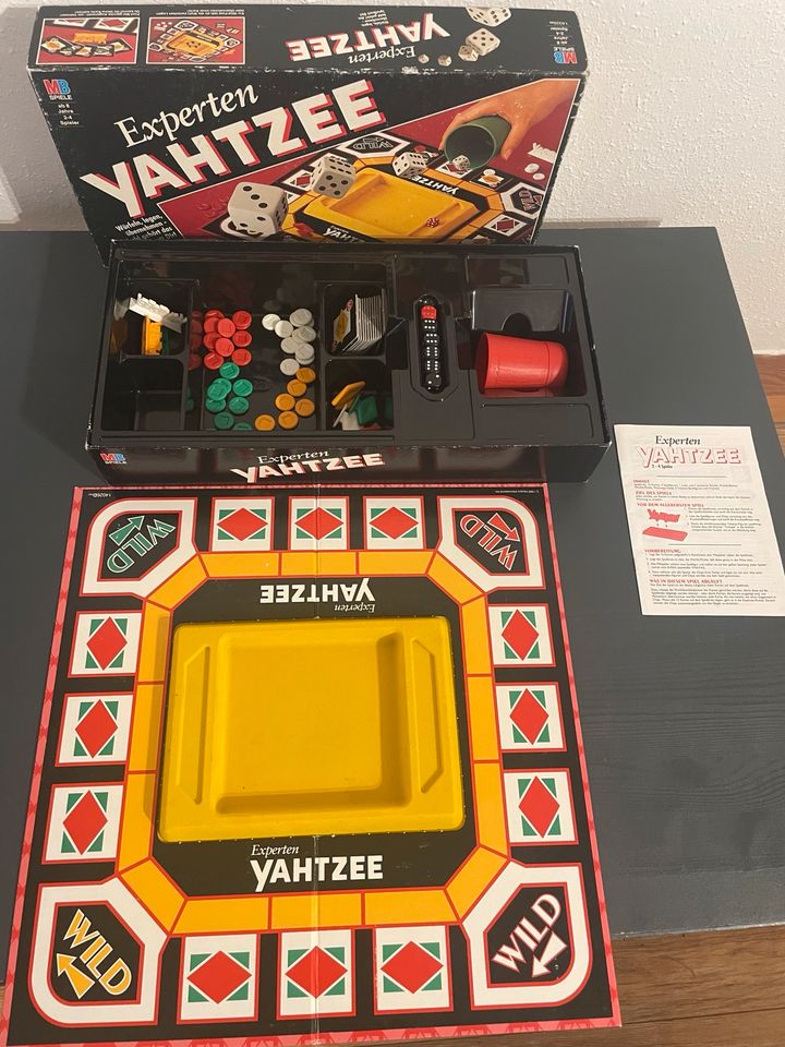 MB Spiele - Experten Yahtzee - 1992 kniffel Gesellschaftsspiel in Friedland