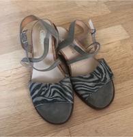 Sandalen in Animal Look von Gabor 38,5 Nordrhein-Westfalen - Engelskirchen Vorschau