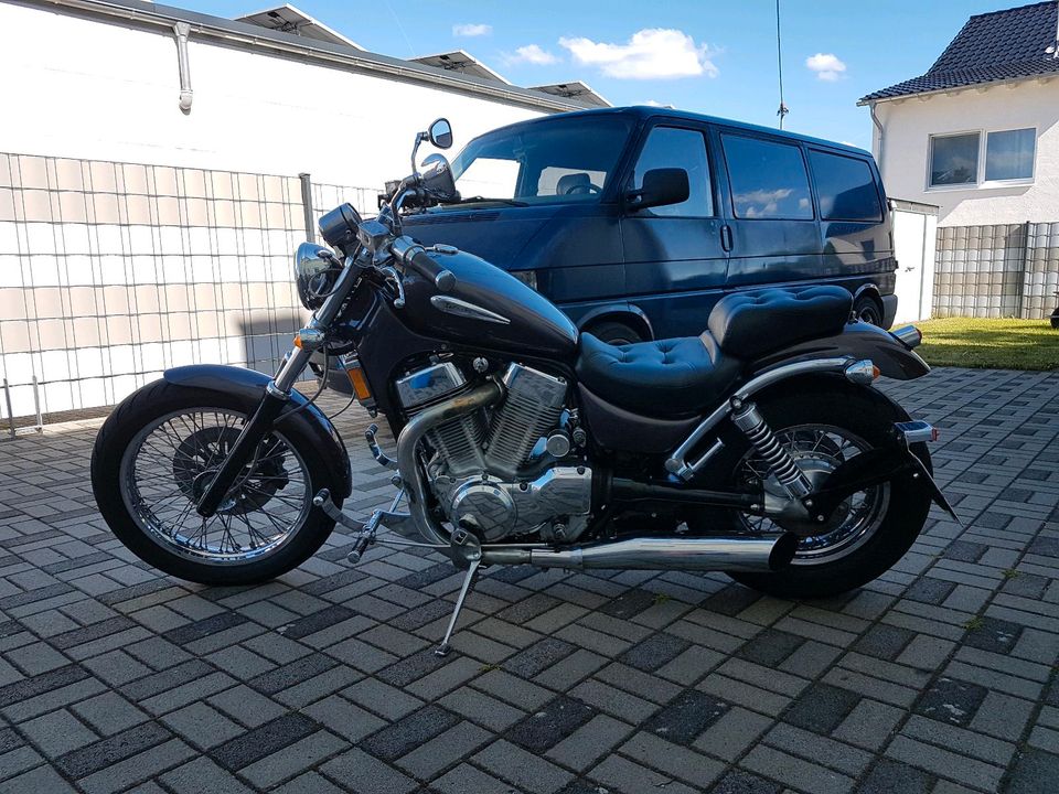 Suzuki intruder  1400 Bj 87 in Kirchberg (Hunsrück)