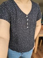 Bluse Shirt C & A Mama blau mit weißen Punkten  36 Schwangerschaf Hessen - Friedberg (Hessen) Vorschau