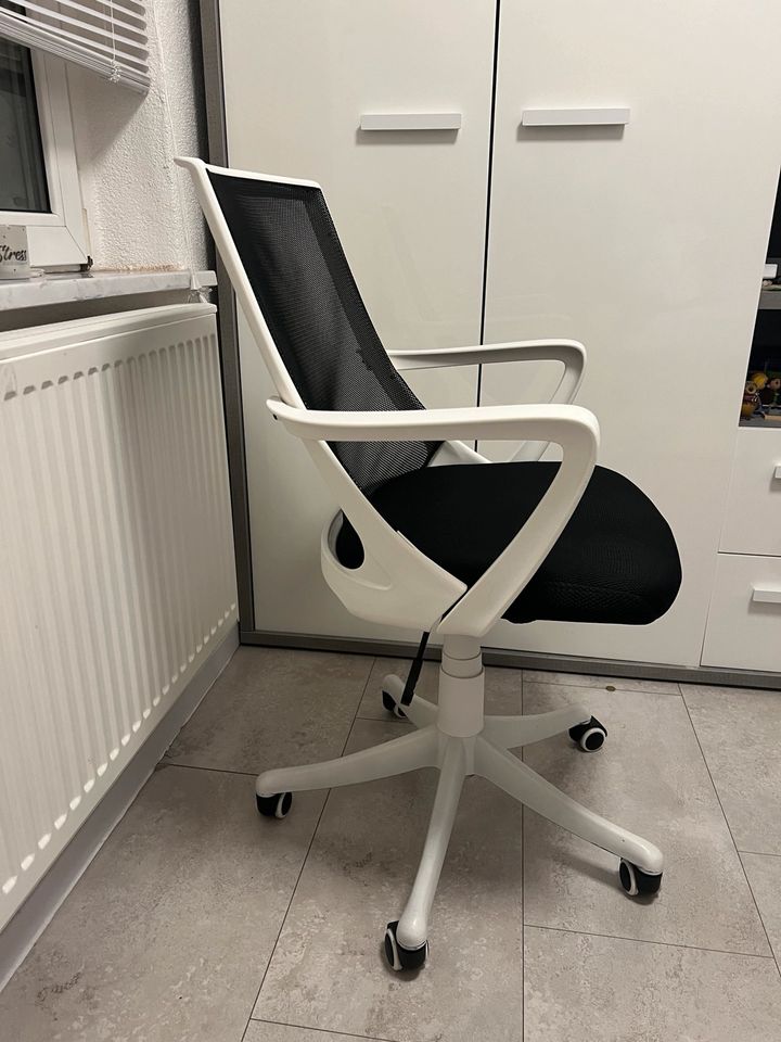 Büro Stühle  weiß in Heilbronn