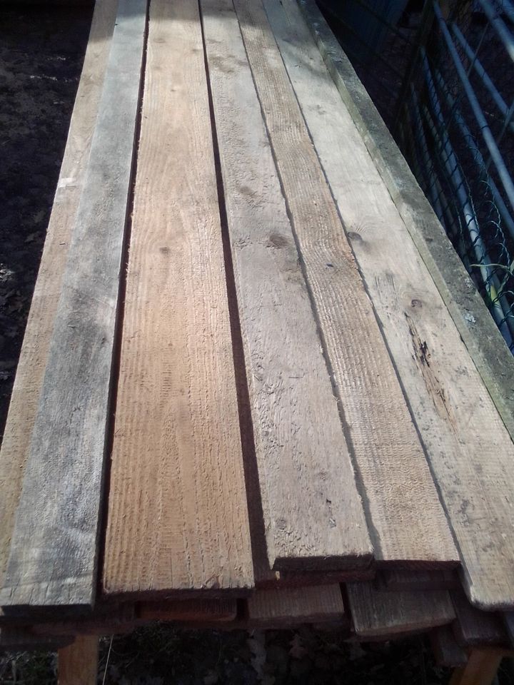 20 Holzbretter trocken grade ca.100 cm x 0,15 cm Konvolut 20,- € in Kirchlinteln