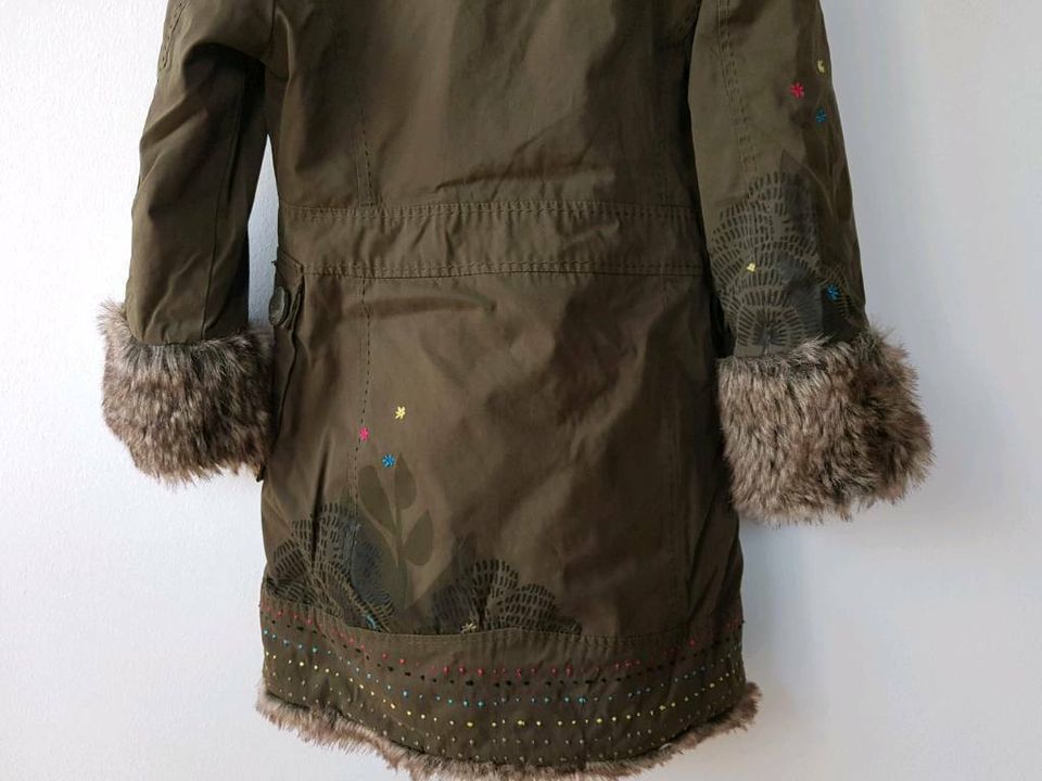 Gigantischer Catimini Parka Winterjacke Mantel Khaki Gr. 116 in Ulm