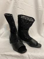 Original Highheels Pumps aus Korea schwarz mit Spitze *neu* Thüringen - Gera Vorschau
