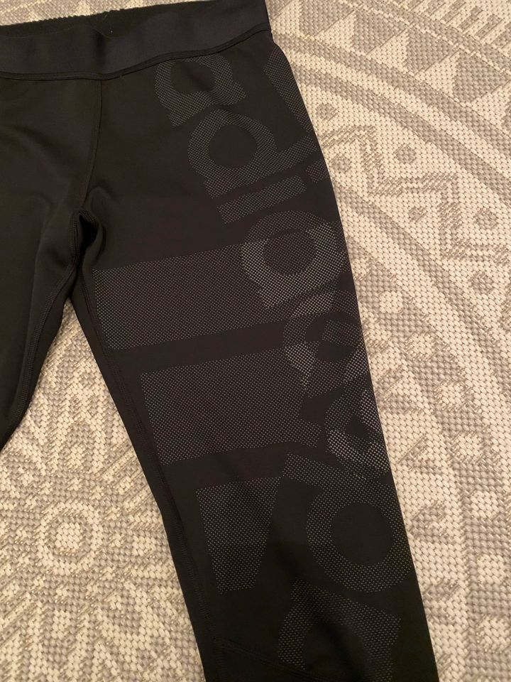 Sporthosen Sportleggings Leggins von Adidas Gr. S / M / 34 / 36 in Recklinghausen