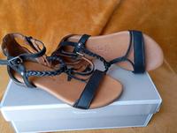 Tamaris Sandalette, Gr. 36, neu, echtes Leder Sachsen-Anhalt - Magdeburg Vorschau