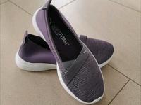 Puma Sneakers, Gr. 39, lila, NEU Kiel - Schilksee Vorschau