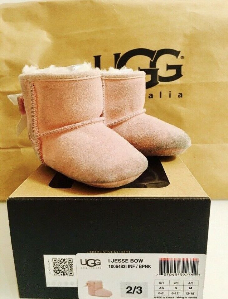 ❤️ Original UGG Baby Boots ❤️ Jesse Bow Gr. S (6-12 Monate) 17-18 in Oberursel (Taunus)