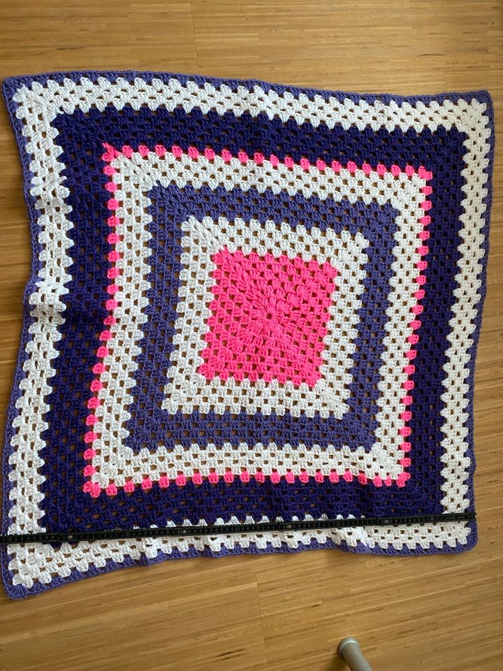 Quilt Granny Square Krabbeldecke Häkeldecke Babydecke in Heusenstamm