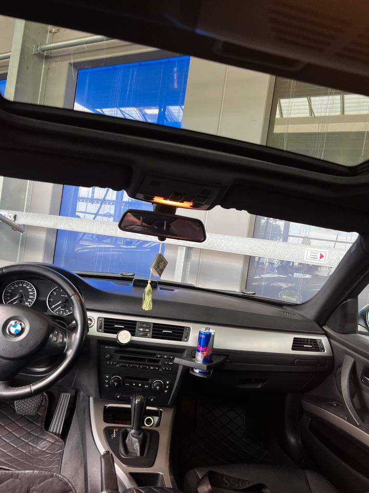 BMW e90 sehr guter Zustand in Berlin