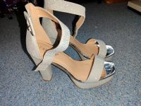 Neue High Heels Gr 39 Silber  Höhe 13 cm Brandenburg - Glienicke/Nordbahn Vorschau