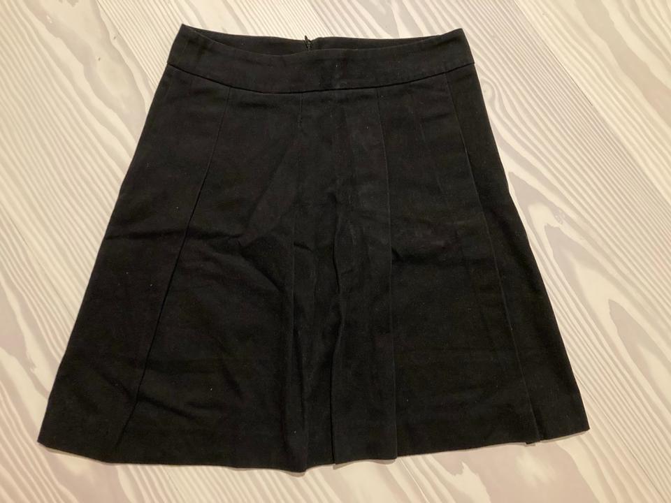 Zara Basic Rock schwarz Gr. 38 & Street One Pullunder Gr. 42 in Biedenkopf