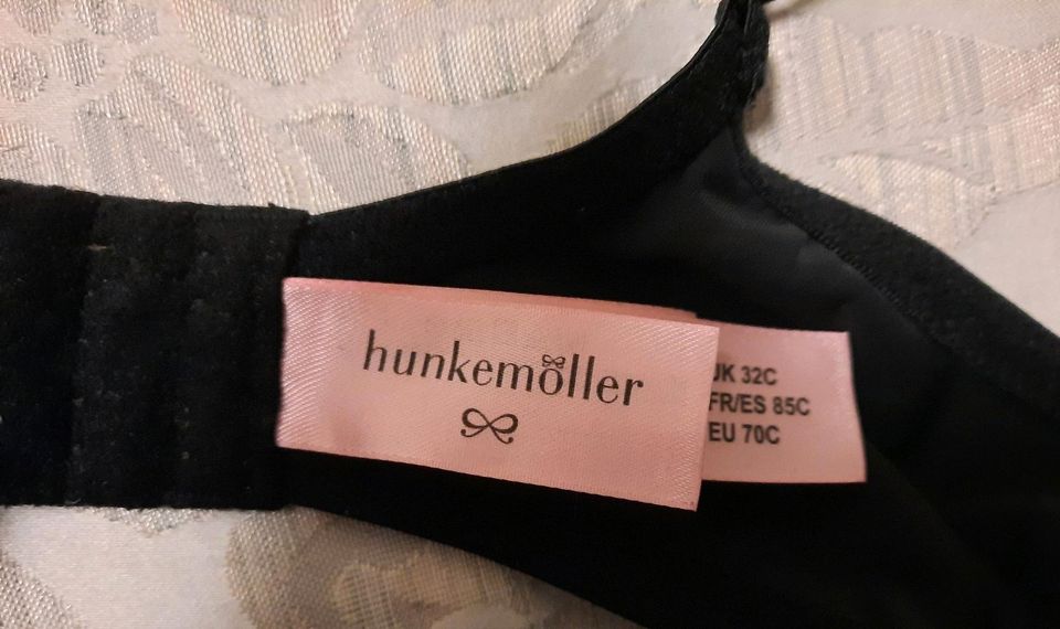 Hunkemöller BH 70 C  UK 32 C schwarz in Celle