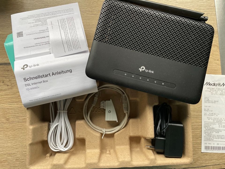 DSL Internet Box TP-Link TD-W99600V WLAN Router in Jockgrim