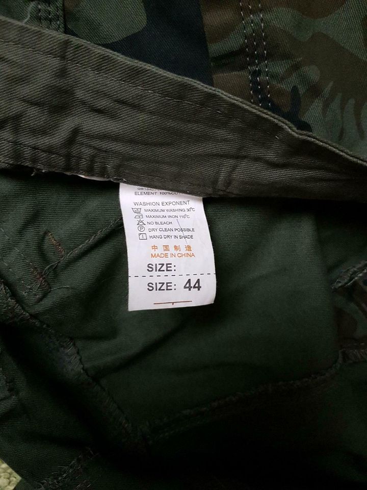 Herren Camouflage Shorts Größe 44 (XXL) *neu* in Kraichtal