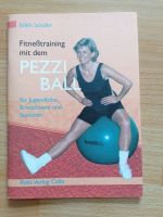 Buch "Fitneßtraining mit dem Pezzi Ball" Nordrhein-Westfalen - Borgentreich Vorschau