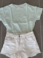 Schönes Set Jeansshorts T-Shirt Zara Lauren Tommy 140 Hose Baden-Württemberg - Karlsruhe Vorschau