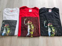 supreme T-Shirt T-Shirts Raphael alle Größe M weiß rot schwarz Düsseldorf - Benrath Vorschau