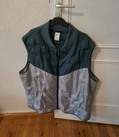 Nike Golfweste gr.4× xl Berlin - Reinickendorf Vorschau
