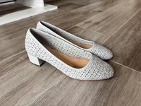 Graue Ballerinas mit Absatz von Clarks Größe 39,5 Kreis Pinneberg - Quickborn Vorschau