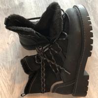 Stiefeletten schwarz gefüttert  „NEU“ Nordrhein-Westfalen - Kleve Vorschau