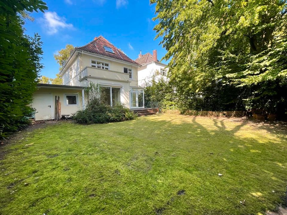 23.05: offen! Stilvolle Villa auf ca. 388 m² Nutzfl., 7 Zimmer, Wintergarten, Garten, Garage, Parkett, Keller in Bremen