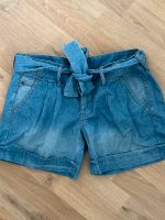Mango Jeansshort Short Jeans 34 blau wie neu Ludwigsvorstadt-Isarvorstadt - Isarvorstadt Vorschau