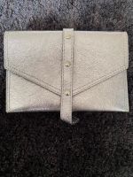 Clutch / Gürteltasche in Silber Glitzer und Innentasche Nordrhein-Westfalen - Velbert Vorschau