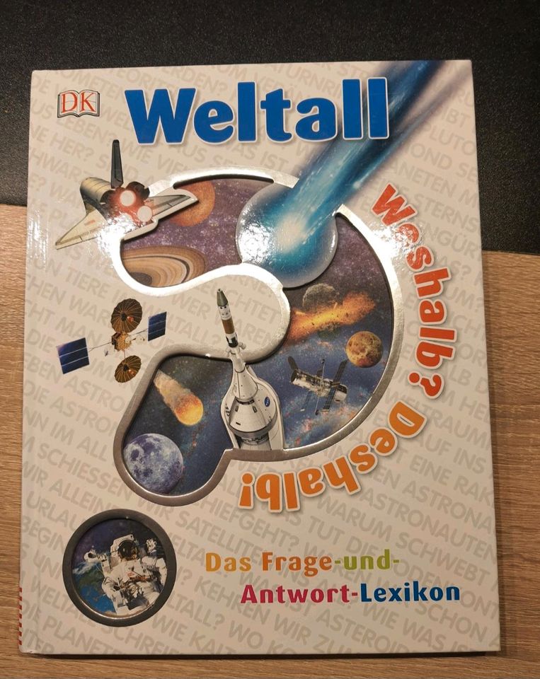 Buch, Weltall, Neuwertig in Norderstedt