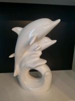 Delphine aus Porzellan  Figur weiß Niedersachsen - Hildesheim Vorschau