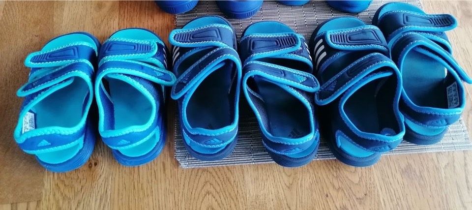 4 x Badeschuhe, Sandalen, Sommerschuhe, Kinder Schuhe, Adidas in Herzogtum  Lauenburg - Klempau | Gebrauchte Kinderschuhe Größe 34 kaufen | eBay  Kleinanzeigen ist jetzt Kleinanzeigen