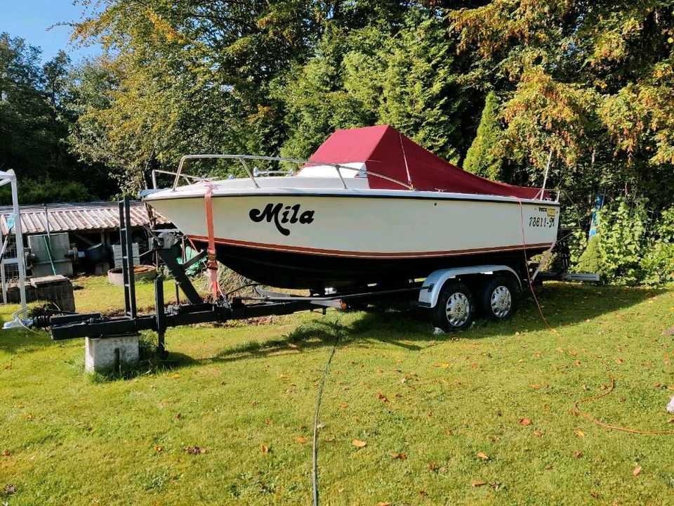 Motorboot mit Trailer in Nümbrecht